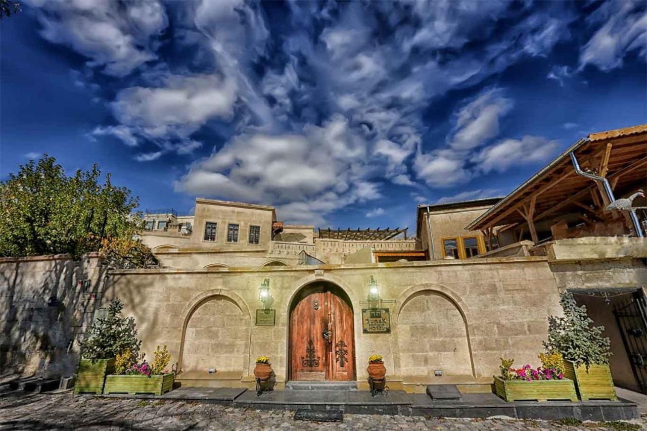 Sunak Cave Hotel Юргюп Екстериор снимка