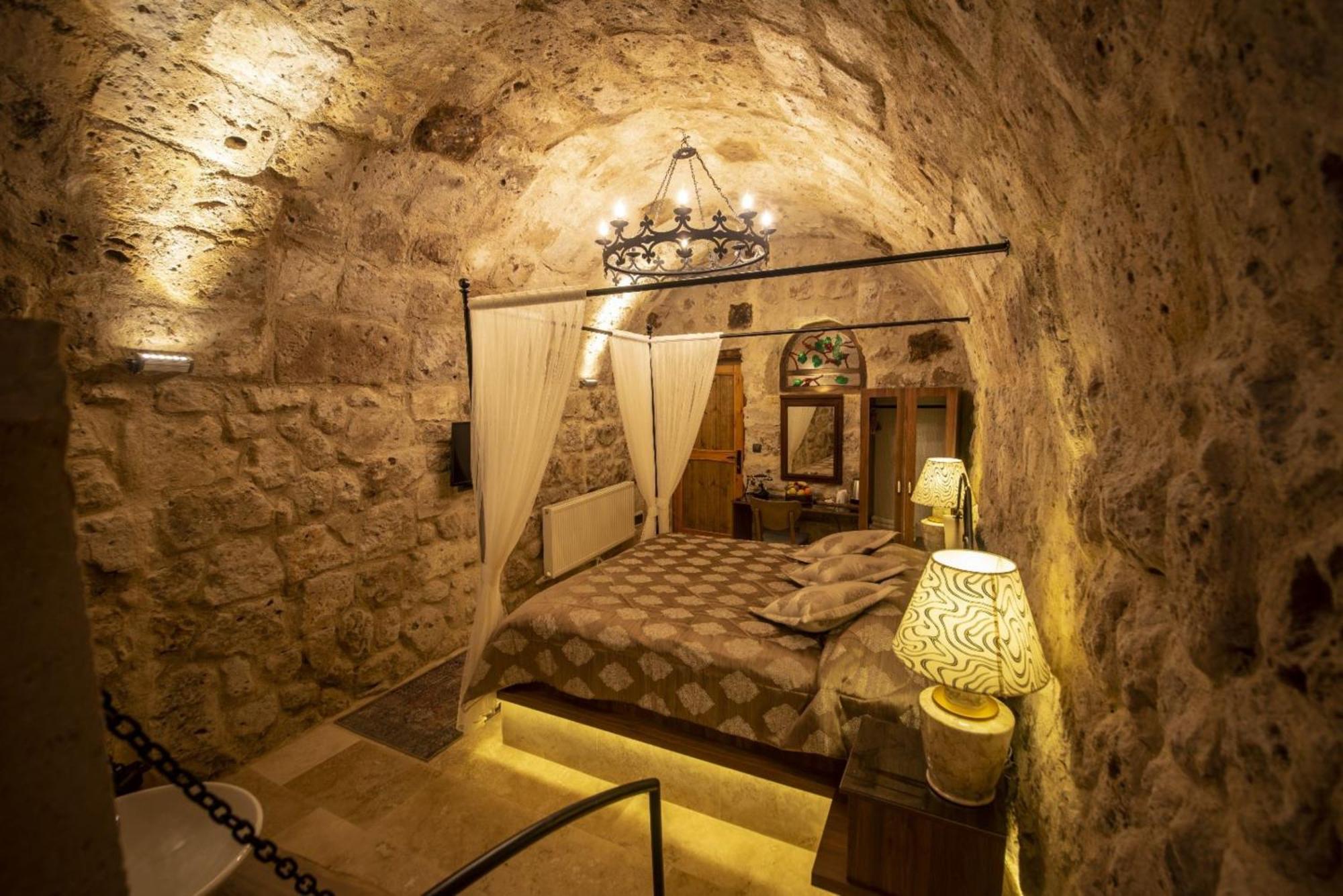 Sunak Cave Hotel Юргюп Екстериор снимка