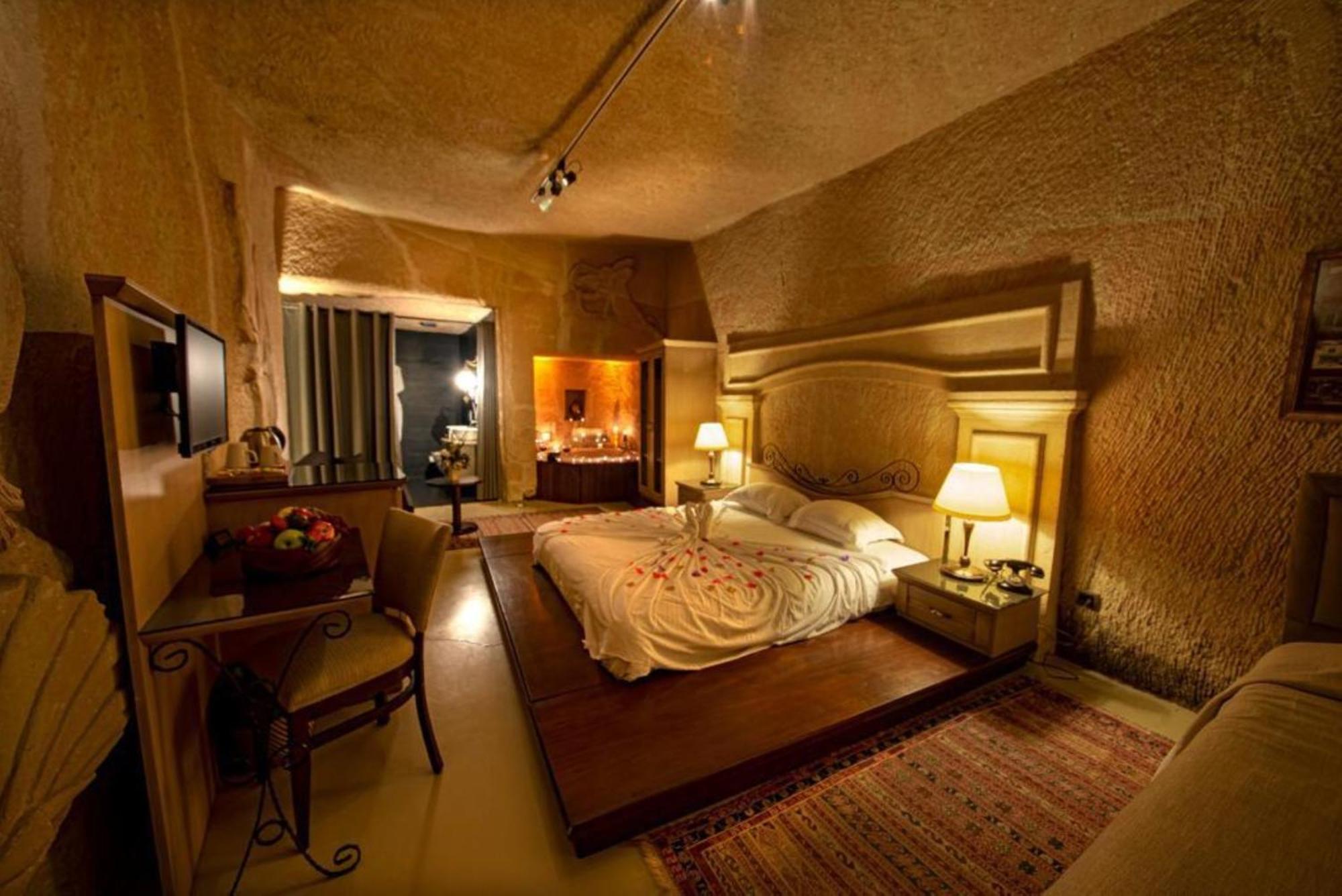 Sunak Cave Hotel Юргюп Екстериор снимка