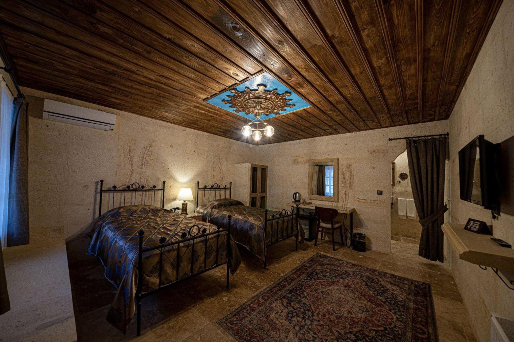 Sunak Cave Hotel Юргюп Екстериор снимка