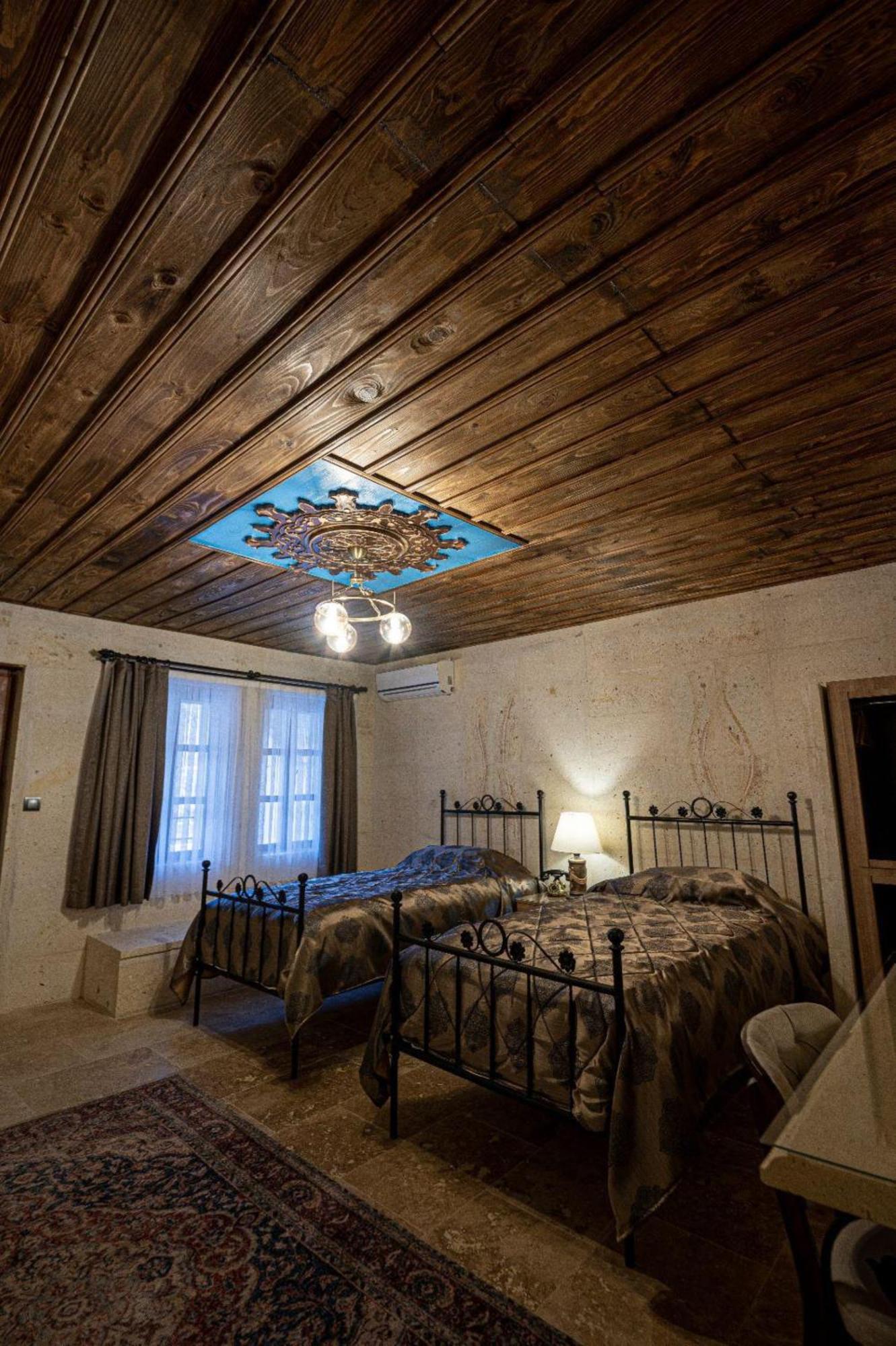 Sunak Cave Hotel Юргюп Екстериор снимка