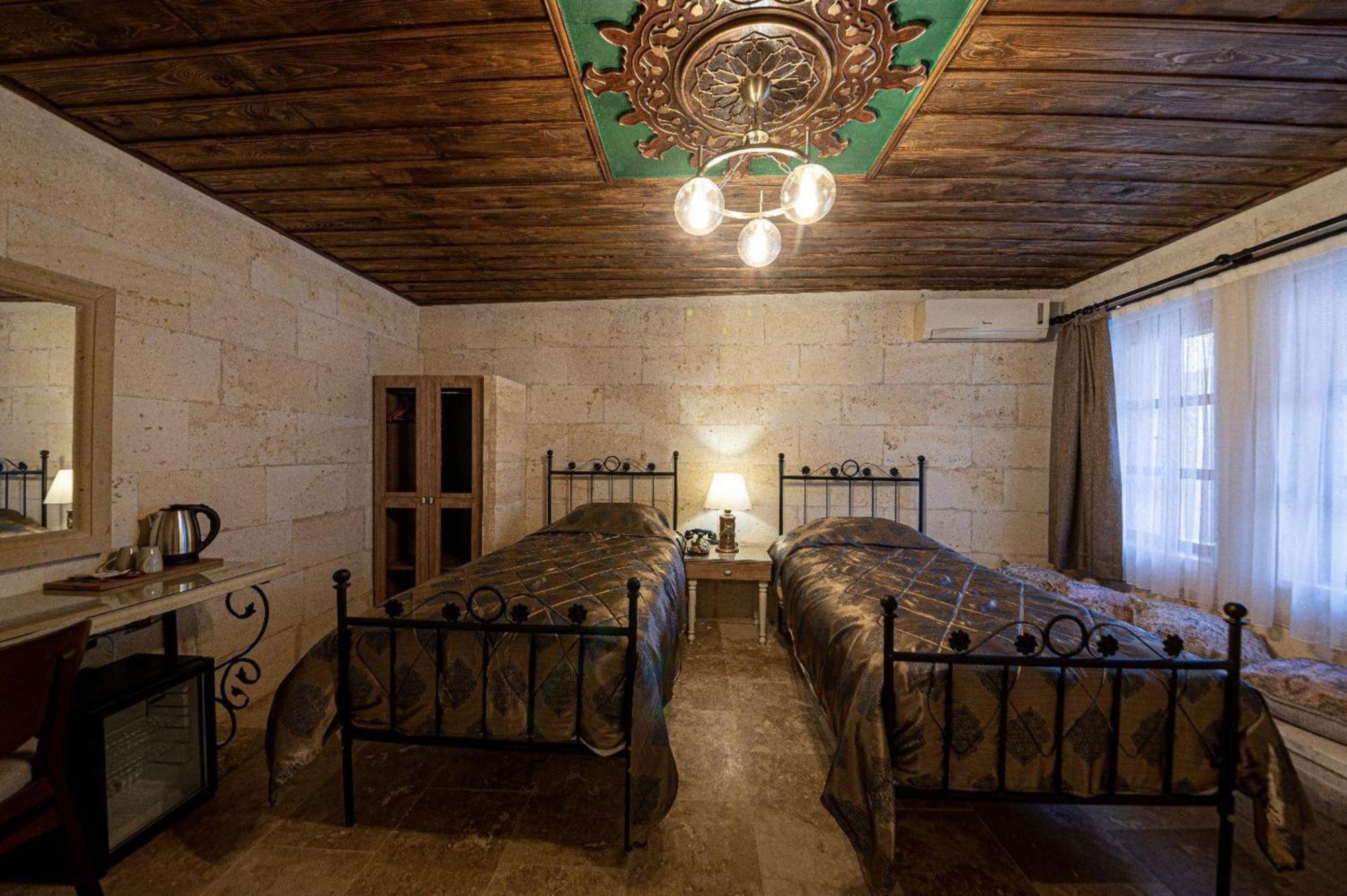 Sunak Cave Hotel Юргюп Екстериор снимка