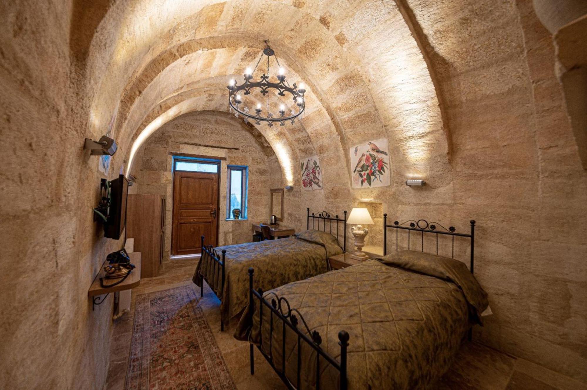 Sunak Cave Hotel Юргюп Екстериор снимка