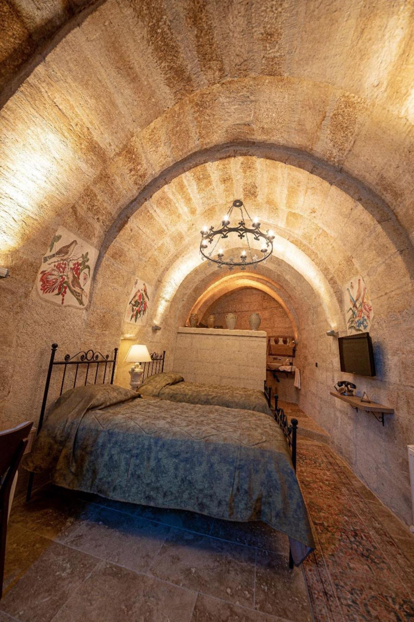 Sunak Cave Hotel Юргюп Екстериор снимка