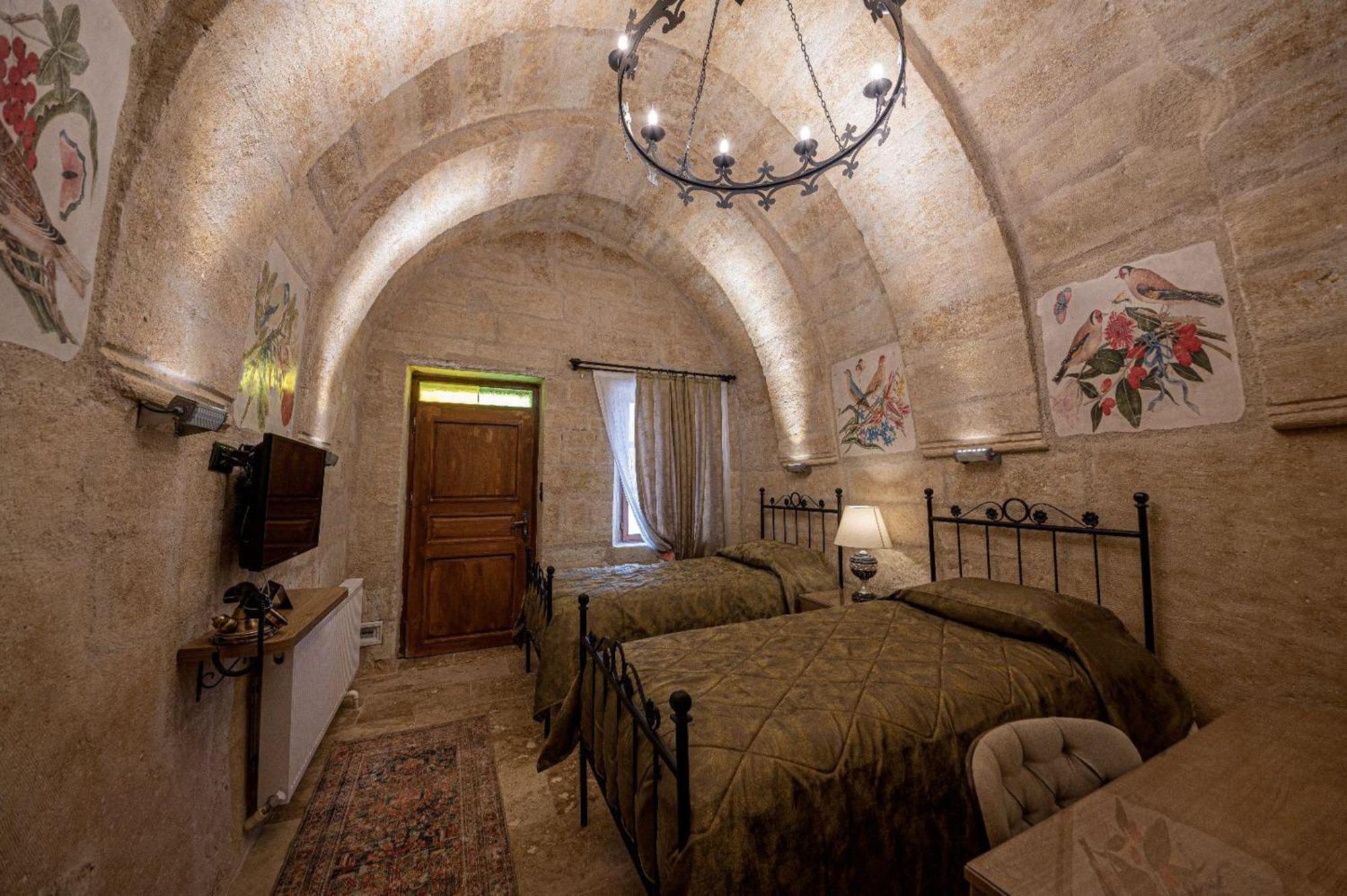 Sunak Cave Hotel Юргюп Екстериор снимка