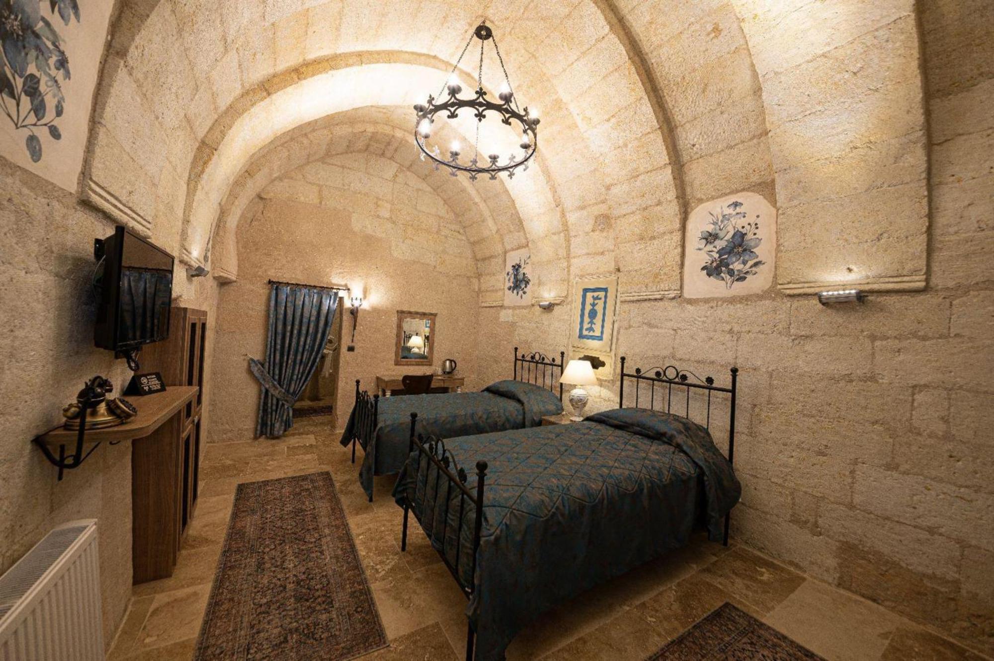 Sunak Cave Hotel Юргюп Екстериор снимка